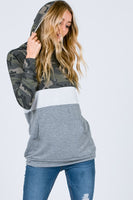 CAMO COLOR BLOCK LONG SLEEVE HOODIE